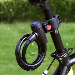 Bicycle chain lock metal anti-theft bicycle lock, with key, can protect and reinforce the bicycle to the maximum extent possible